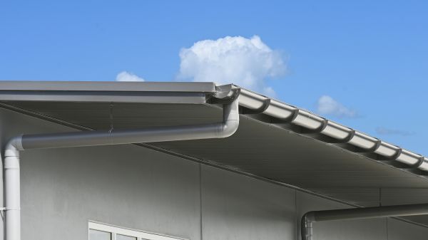 Eavestrough Service in Largo